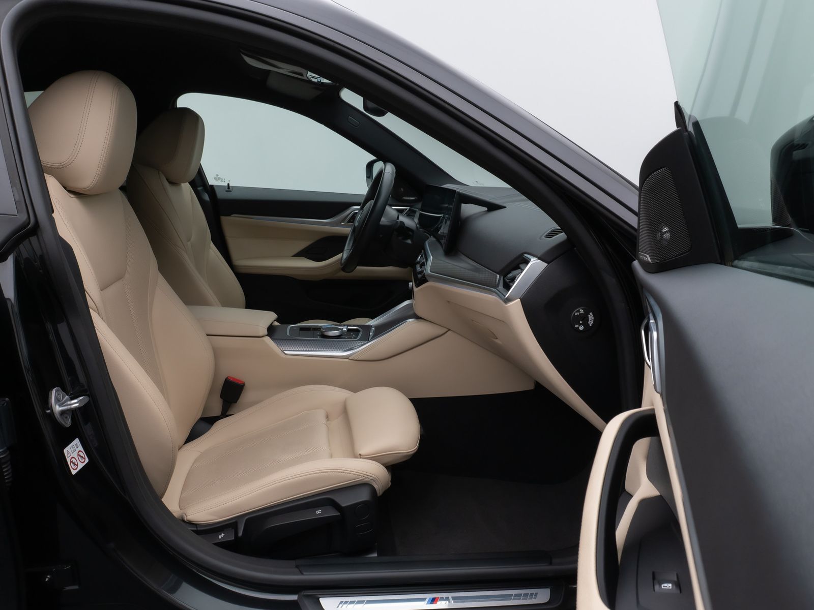 Fahrzeugabbildung BMW i4 eD40 Gran Coupè M Sport Kamera DAB H/K 19Zoll