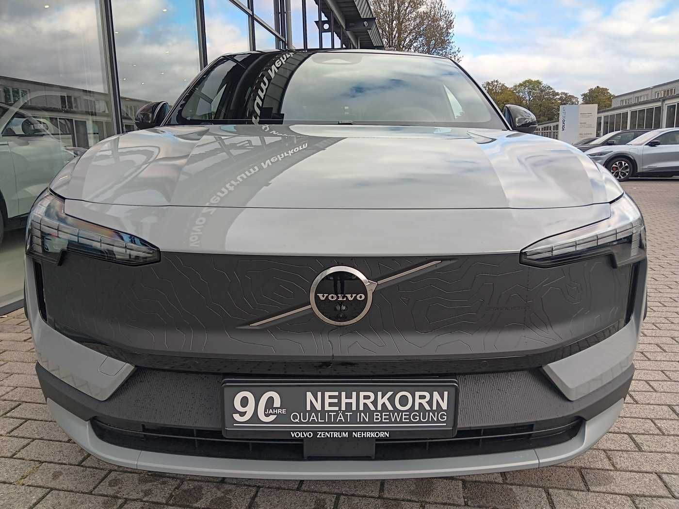 Fahrzeugabbildung Volvo EX30 CrossCountry Twin Performance Ultra