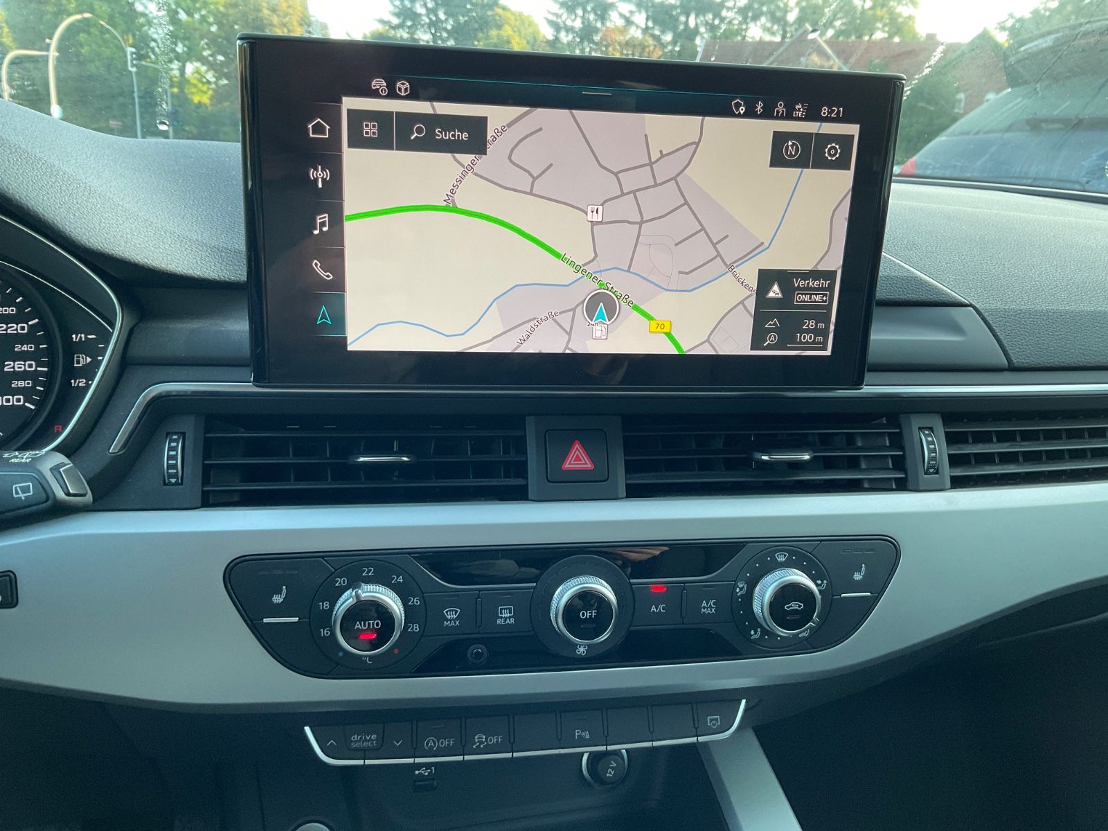 Fahrzeugabbildung Audi A4 Avant 40 TDI S tronic,Navi,LED,Induktives Lad