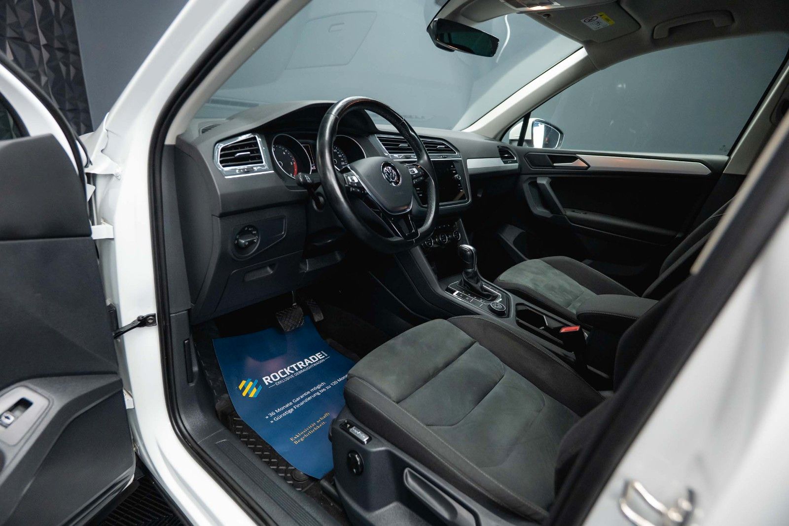 Fahrzeugabbildung Volkswagen Tiguan Comfortline R-Line+ 4Motion *LED*ACC*DAB*