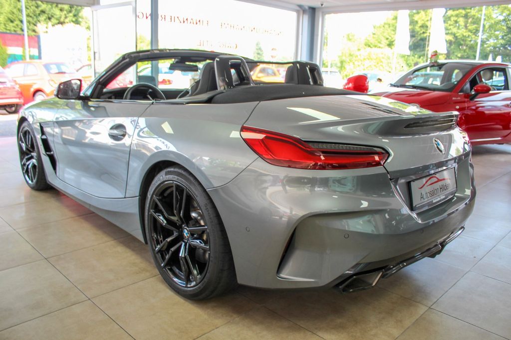 Car Image 21