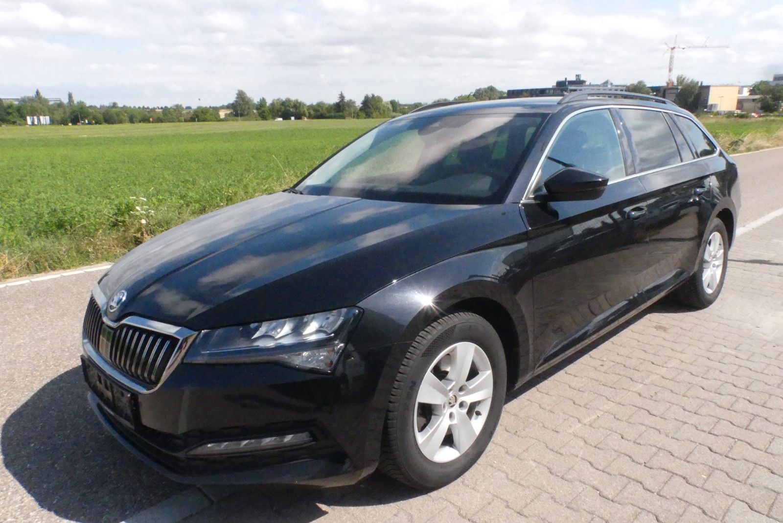 Skoda Superb - 1