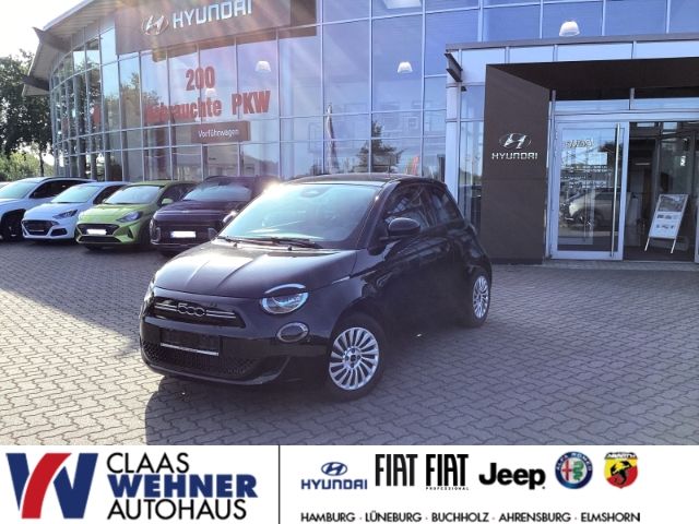 Fiat 500e Action