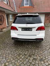 Mercedes-Benz GLE 350 d 4MATIC -AMG LINE - weiße Mercedes-Benz GLE 350