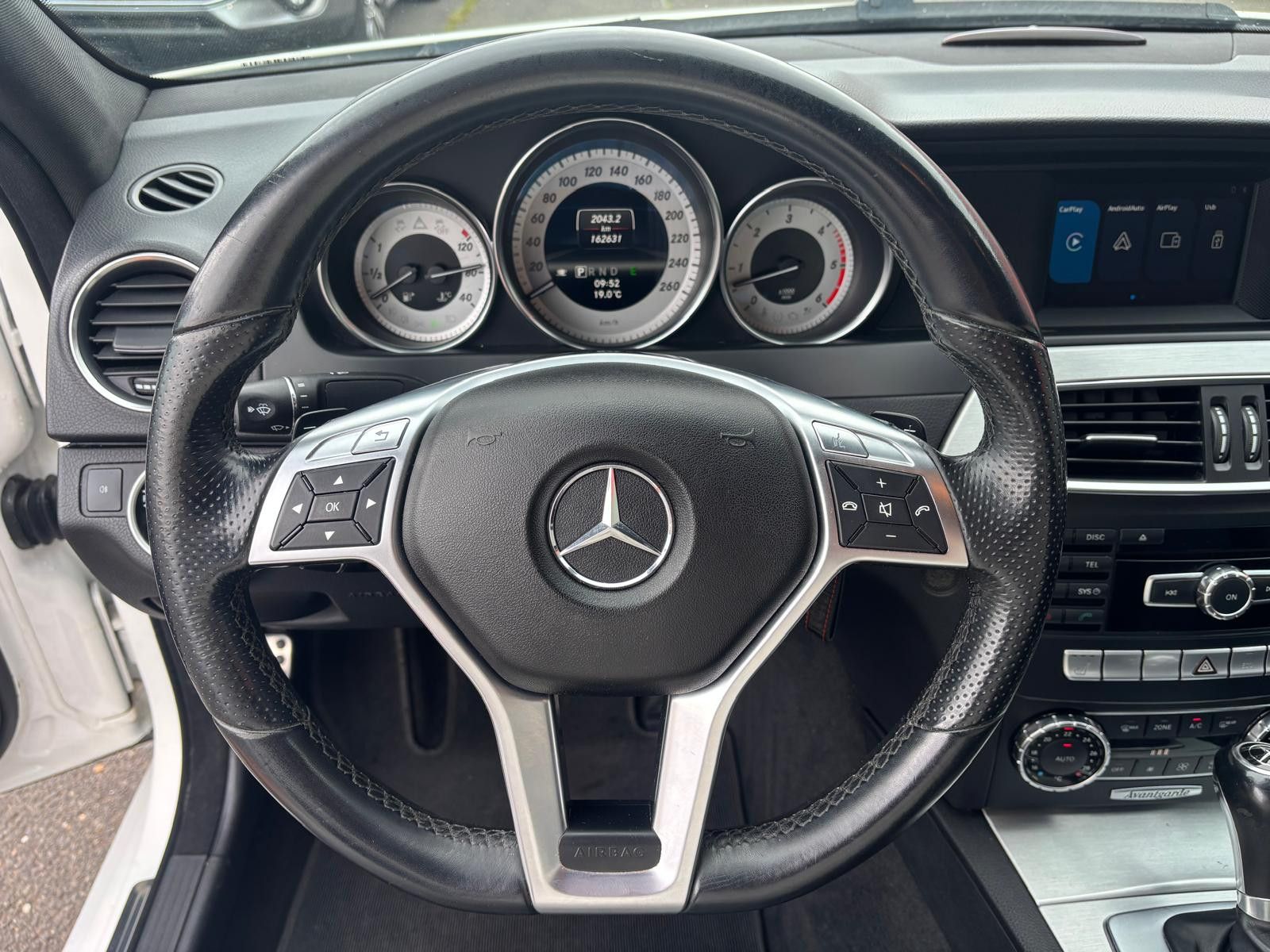 Fahrzeugabbildung Mercedes-Benz C 350 CDI Limo Aut. AMG Line-NAV-XENON-PANORAMA-
