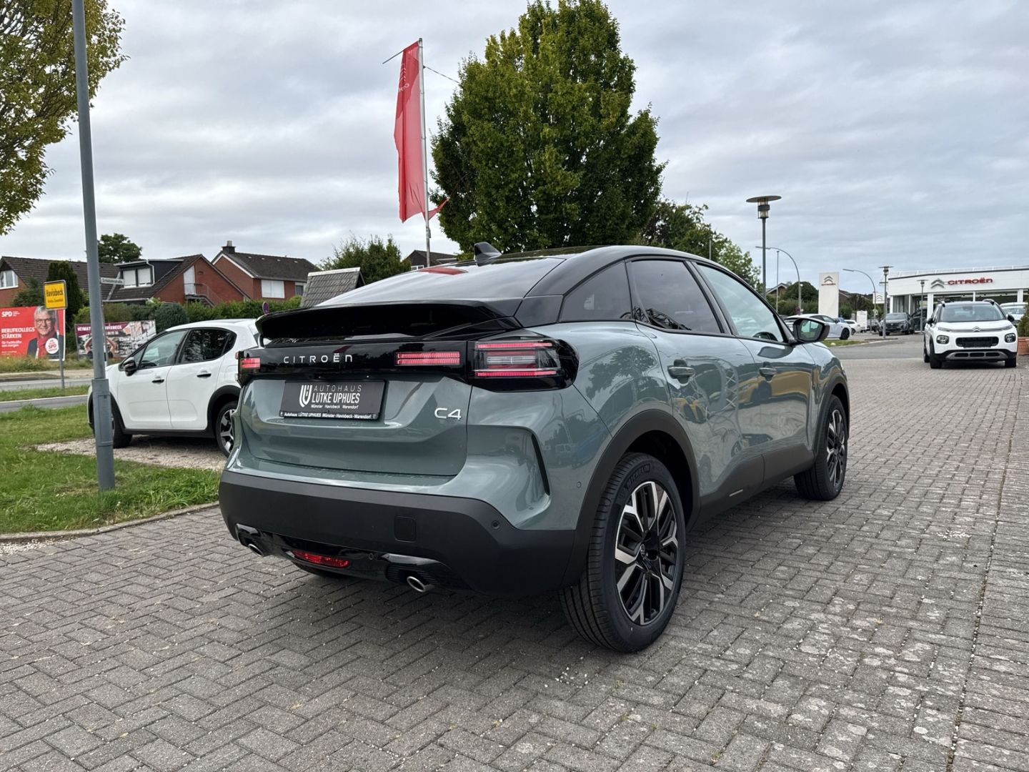 Fahrzeugabbildung Citroën C4 Max PureTech 130 Automatik MAX HUD Digitales