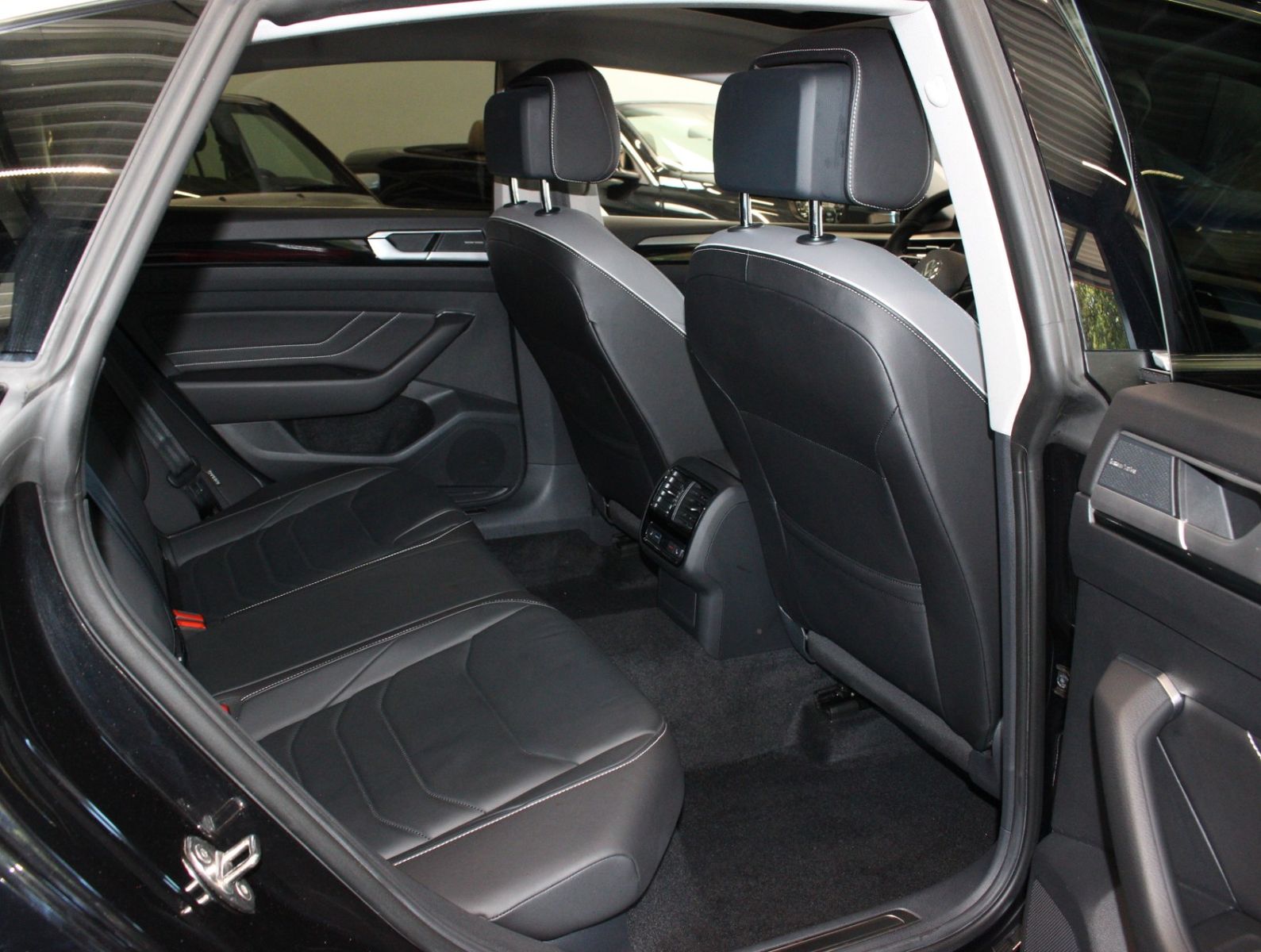 Fahrzeugabbildung Volkswagen Arteon 2.0 TDI DSG Elegance*2.Hand* Voll
