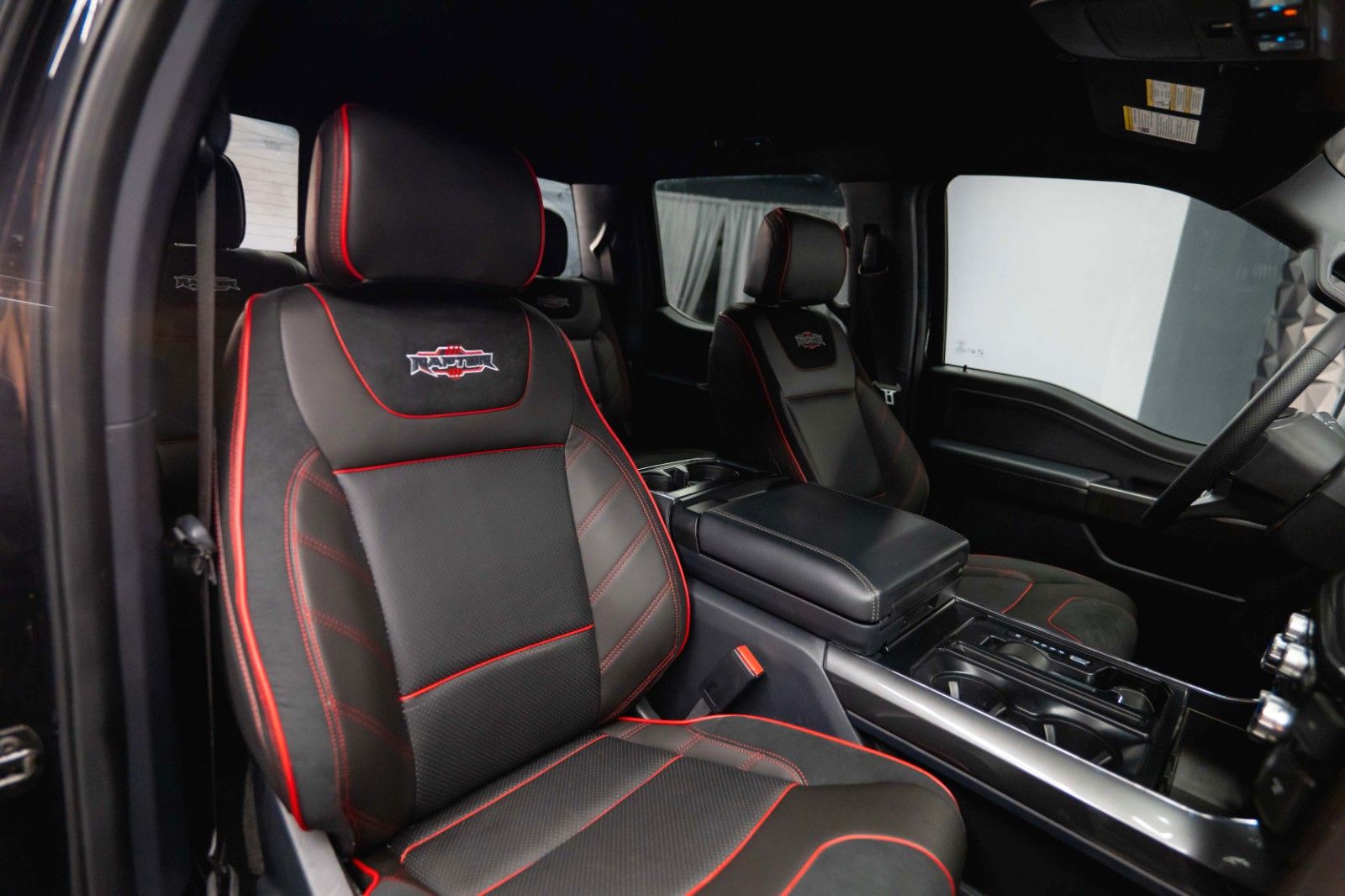 Fahrzeugabbildung Ford F150 3.5L V6 PowerBoost RAPTOR Twin-Turbo 4x4