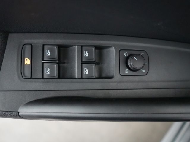 Fabia TOUR TSI DSG+NAVI+LED-SCHEINWERFER+SITZ-/L