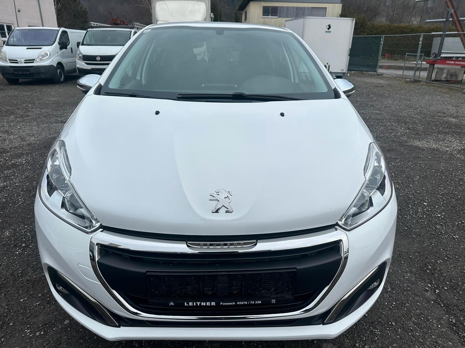 Peugeot 208 Style 1.2 Pure Tech/Shz/Klima/1 Hand !!!