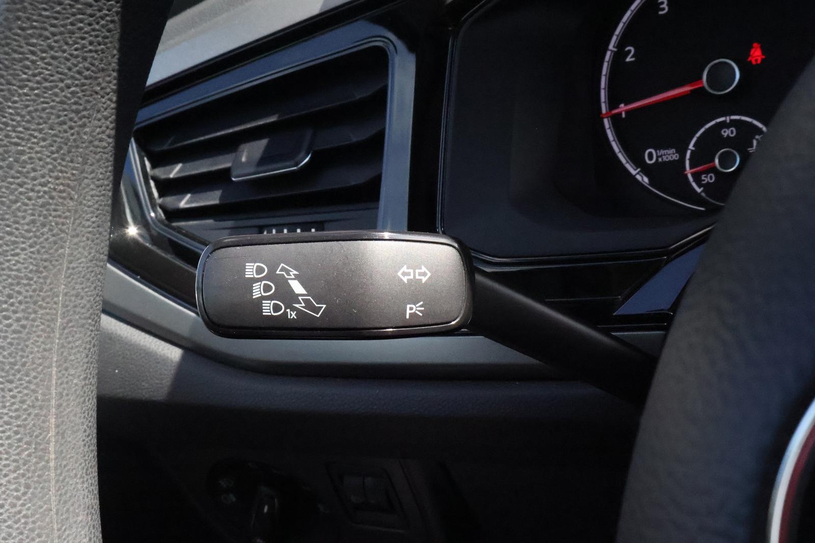 Volkswagen Polo 1.0 Comfortline Navi ACC Klimaaut.