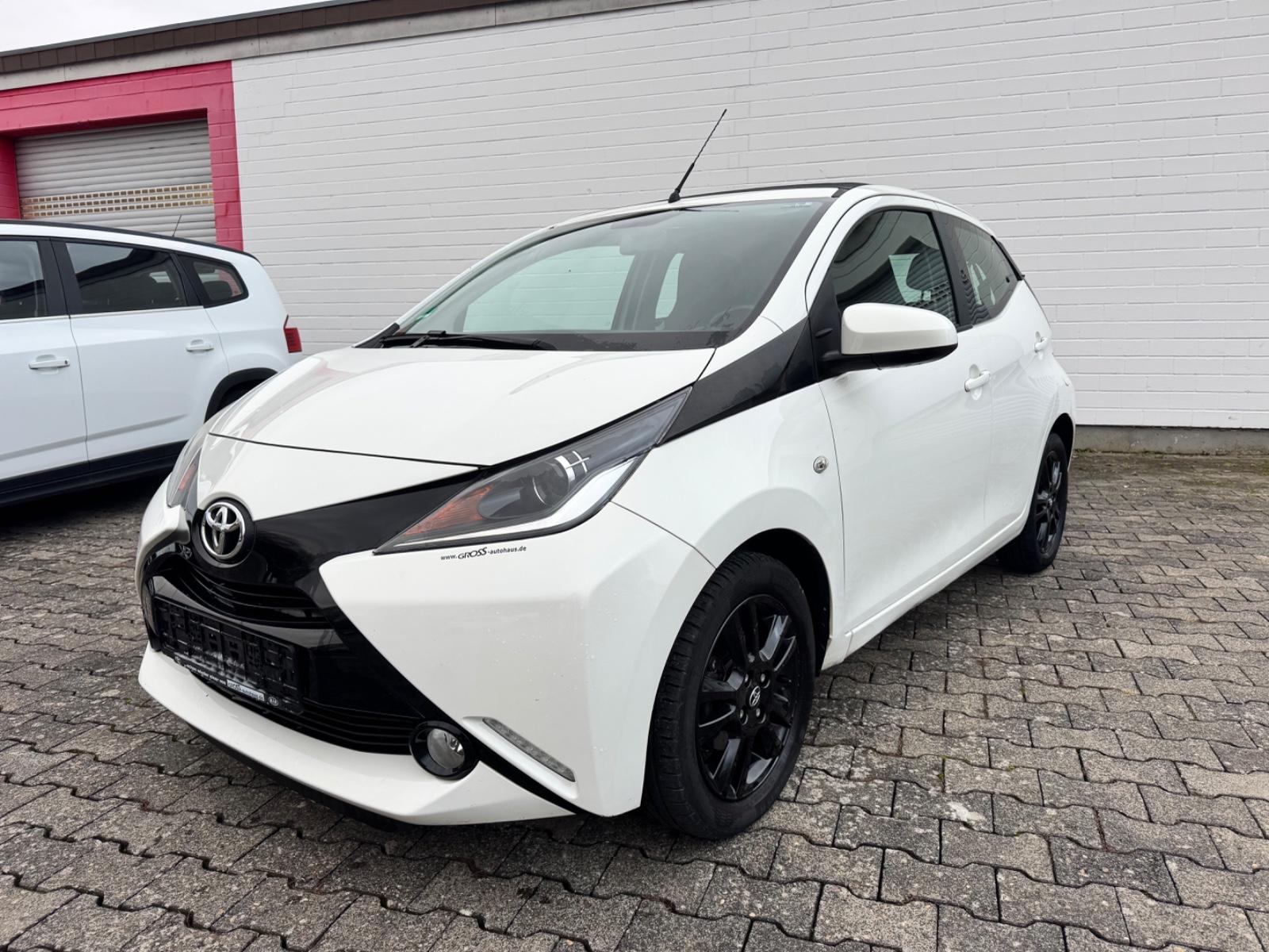 Toyota Aygo AYGO x-wave Euro 6