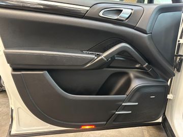 Porsche Cayenne S *3. Hand*Klima*SHZ*Navi*PDC*BOSE*AHK*