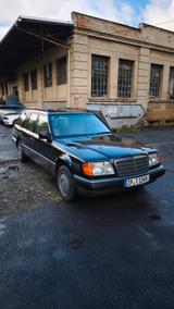 Mercedes-Benz Mercedes Benz E300 Turbodiesel 4MATIC, H, selten - Mercedes-Benz E 300 Turbo mit Diesel-Antrieb