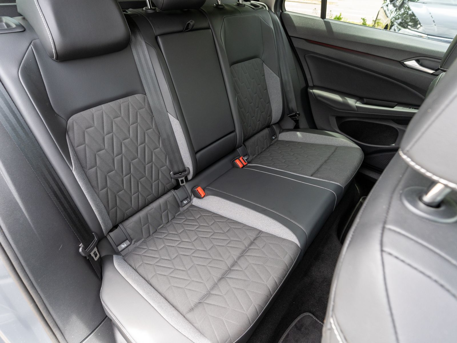 Volkswagen Golf - Bild 8