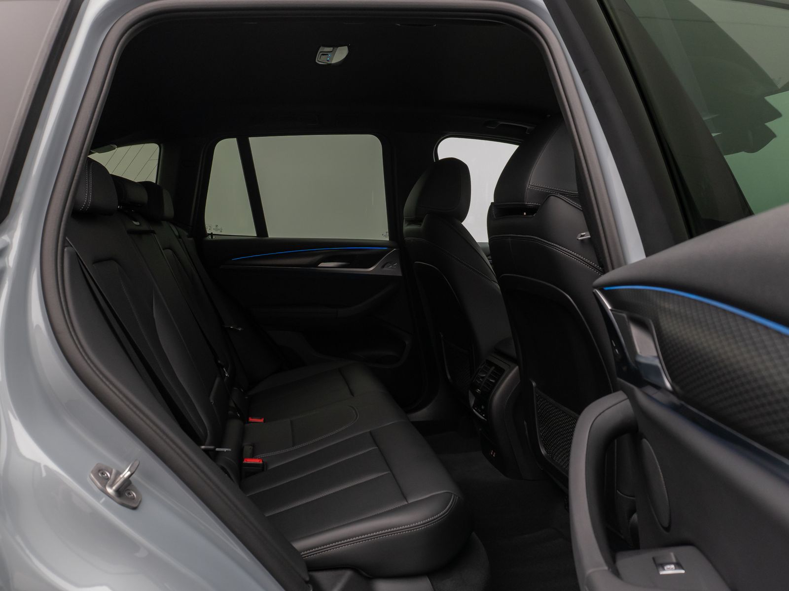 Fahrzeugabbildung BMW X3 xD30e M Sport Kamera Laser HUD DAB HiFi AHK