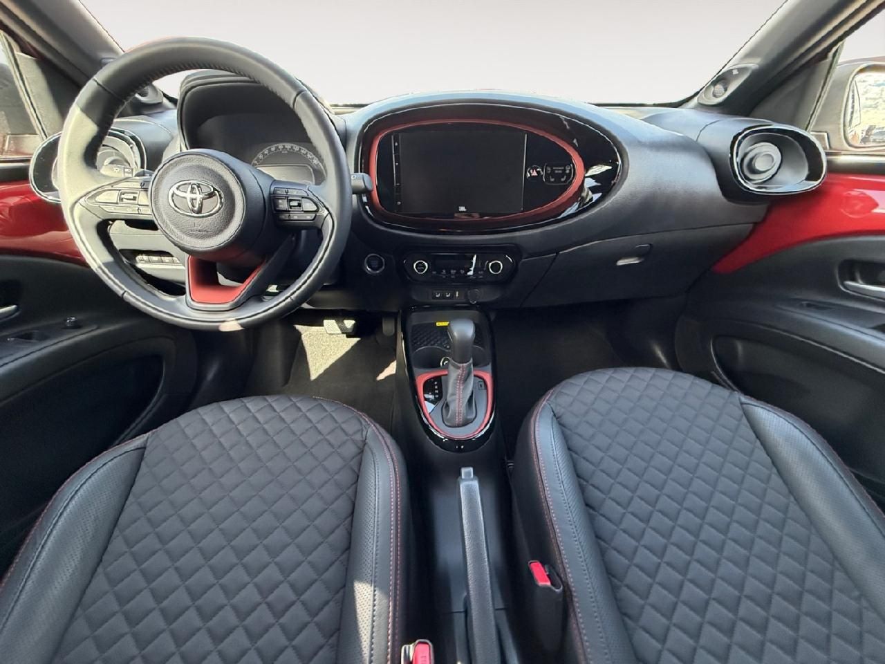 Fahrzeugabbildung Toyota Aygo X Air Explore