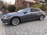 Lexus ES 300 300h Luxury Line Automatik Luxury Line - Lexus Gebrauchtwagen von 2022