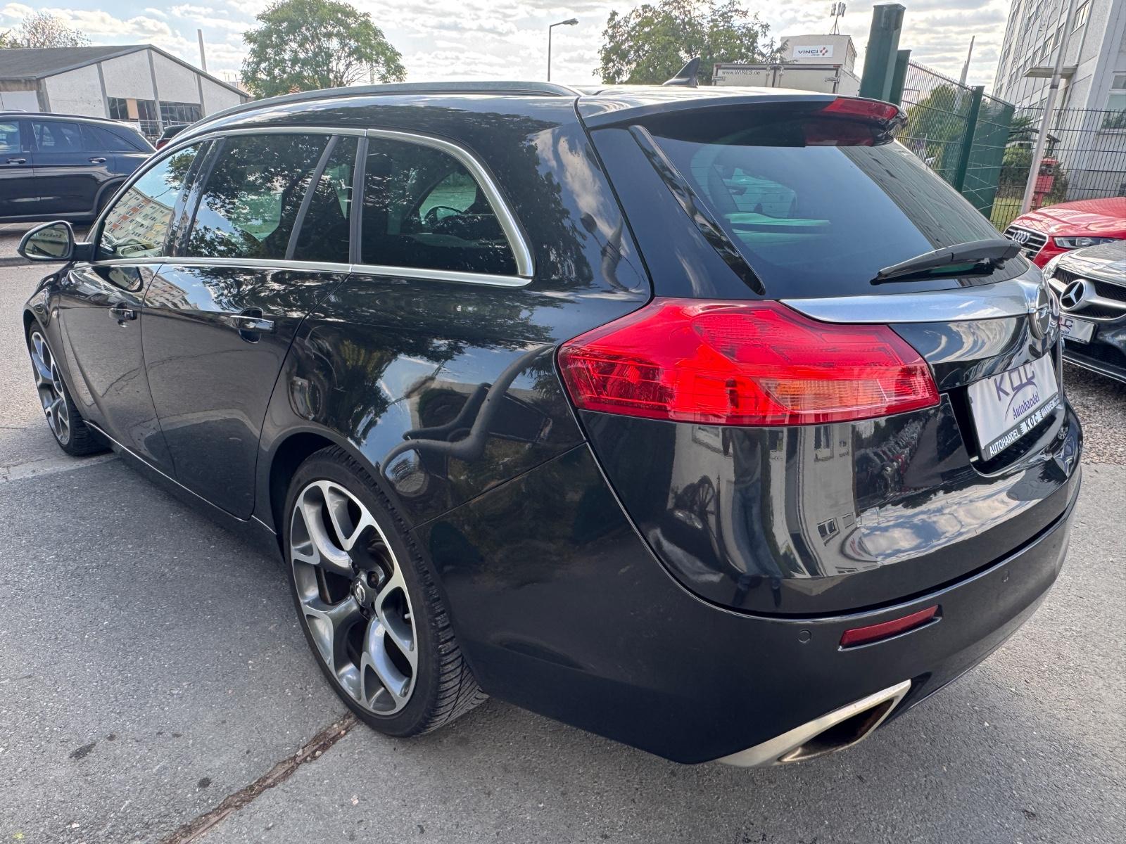 OPEL INSIGNIA A SPORTS TOURER  - OPC - 325 CV - TOIT PANORAMIQUE - CARNET ENTRETIEN