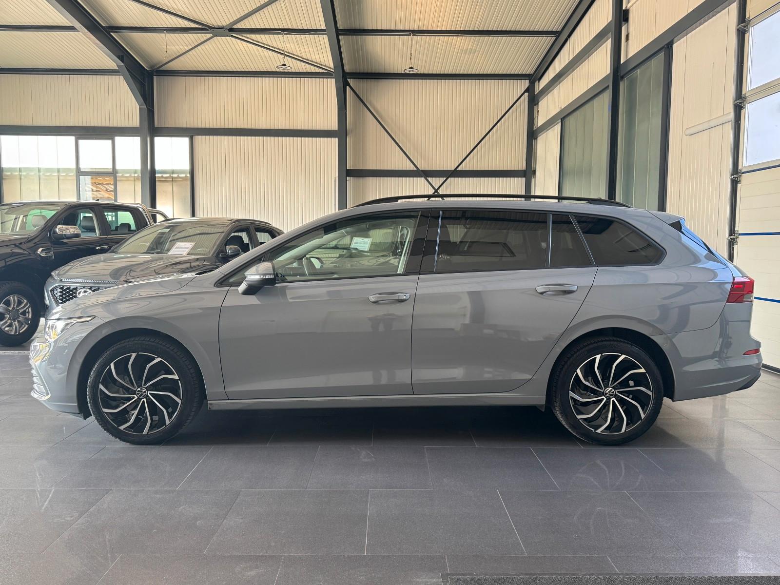 Volkswagen Golf VIII Variant Life DSG APPLE SHZ ACC, миниатюра 2