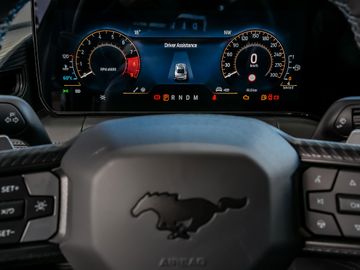 Ford Mustang Fastback 5.0 Ti-VCT V8 334 Dark Horse