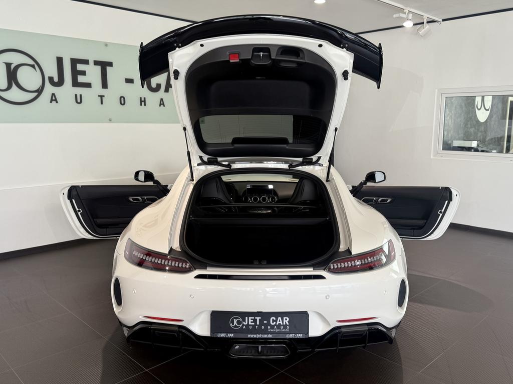 Mercedes-Benz AMG GT R