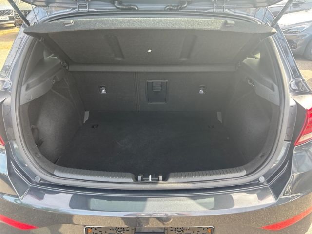Fahrzeugabbildung Hyundai i30 Edition 30+ Mild-Hybrid Navi LED Apple CarPl