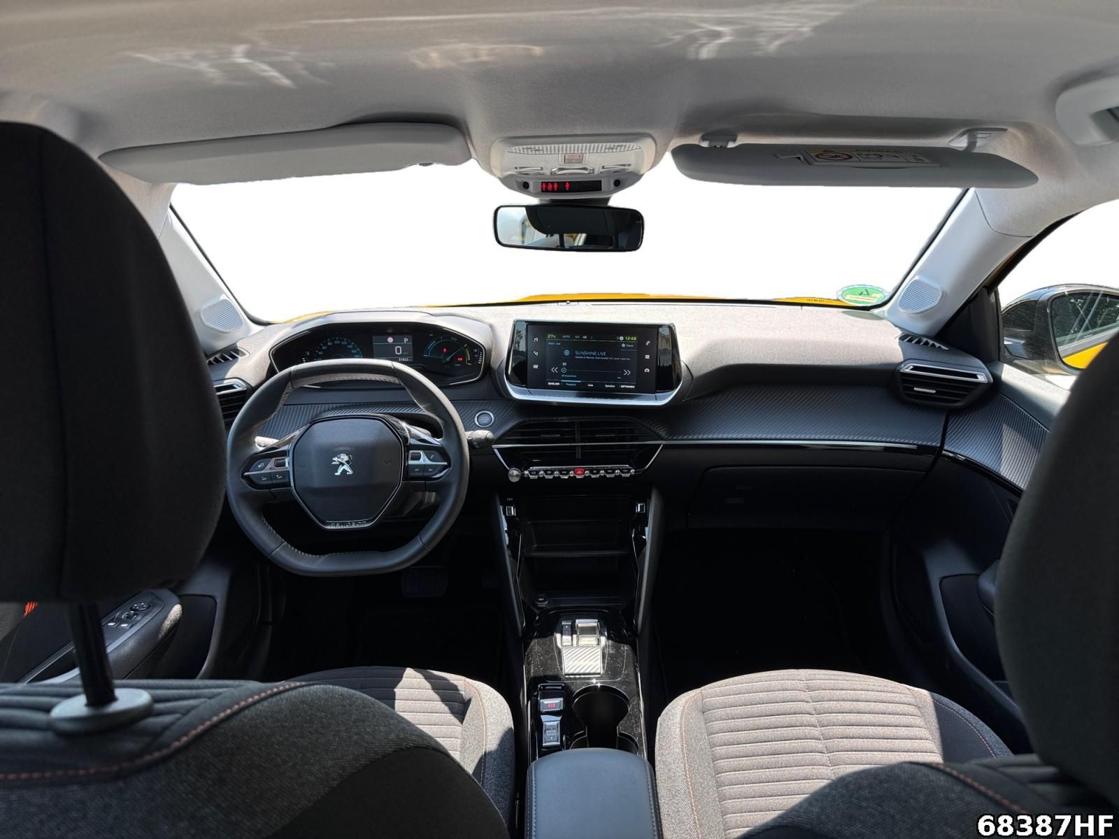 Fahrzeugabbildung Peugeot 208 208-e