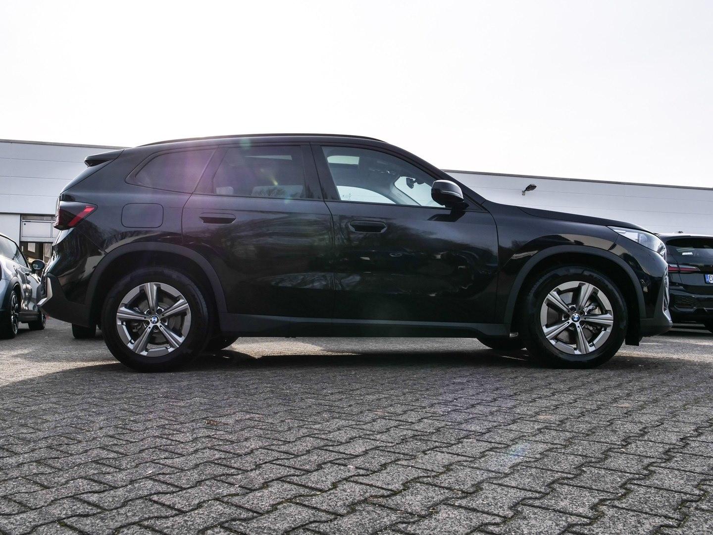 BMW X1 xDrive23d AHK PA Adpt.LED PANO Adpt.M.FW