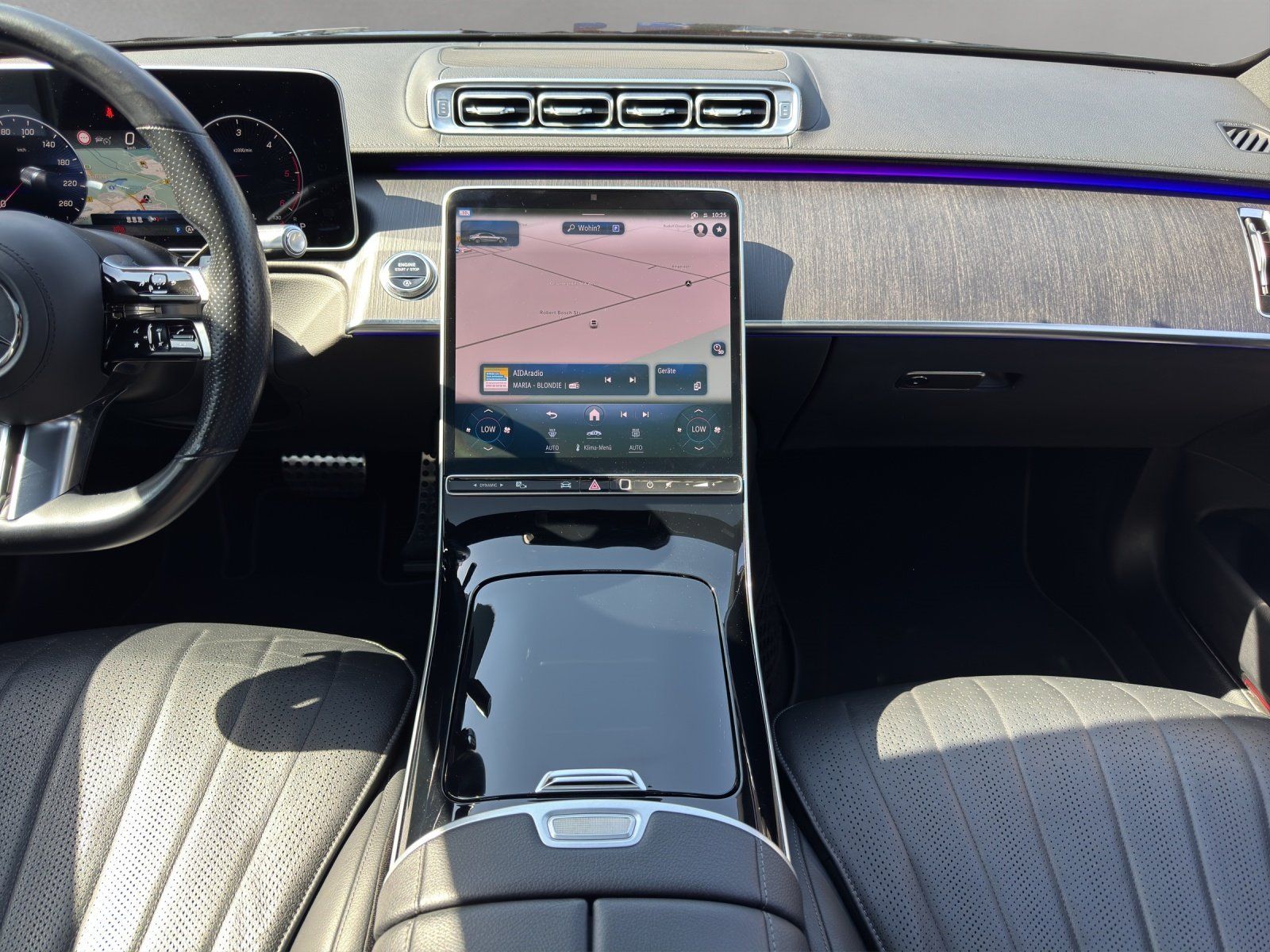 Fahrzeugabbildung Mercedes-Benz S350d AMG-LINE/PANO-DACH/BURM.-3D/DISTR./AHK/