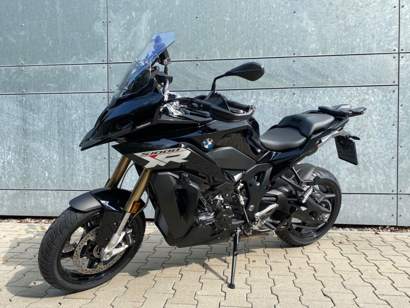 Fahrzeugabbildung BMW S 1000 XR Modell 2024 Touren- und Dynamik Paket