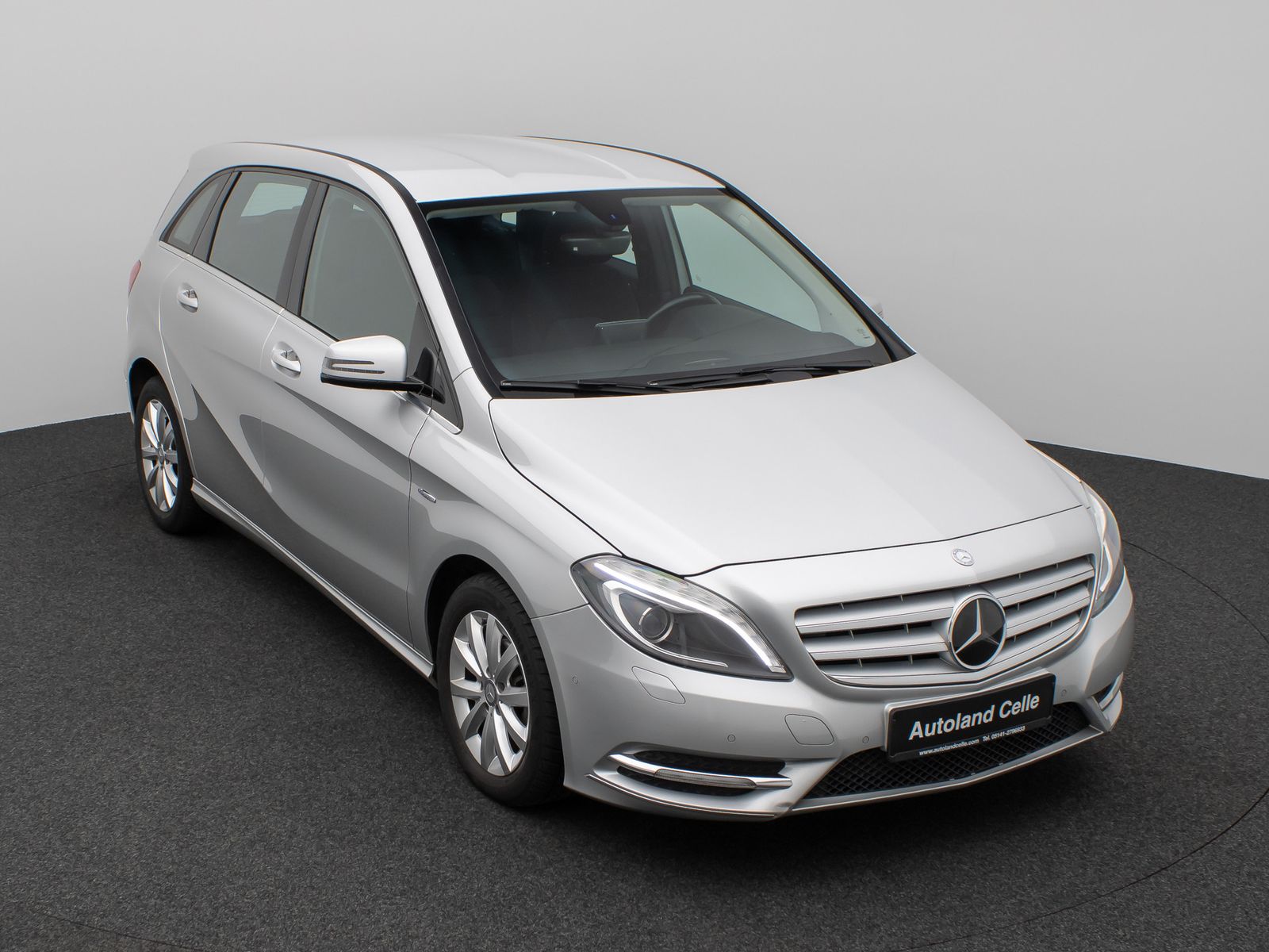 Fahrzeugabbildung Mercedes-Benz B 180 CDI Navi Sitzhzg Bi-Xenon PDC Klimaautomat