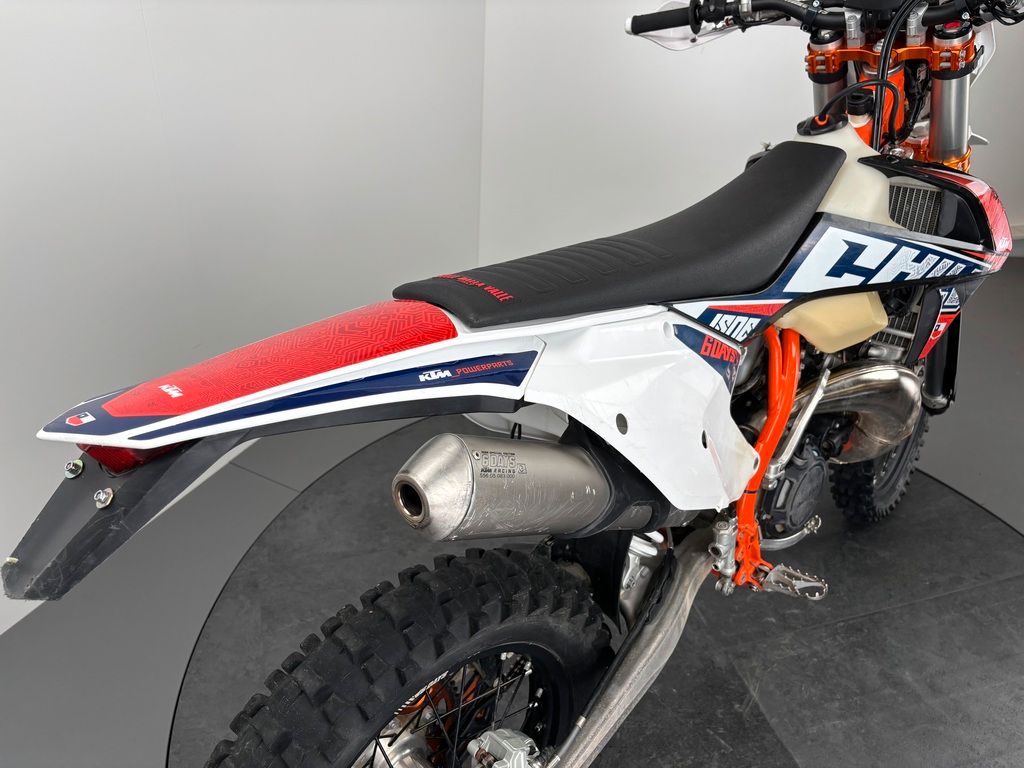 Fahrzeugabbildung KTM 300 EXC SIX-DAYS *EXCEL RÄDER *38,7 H *2.HAND