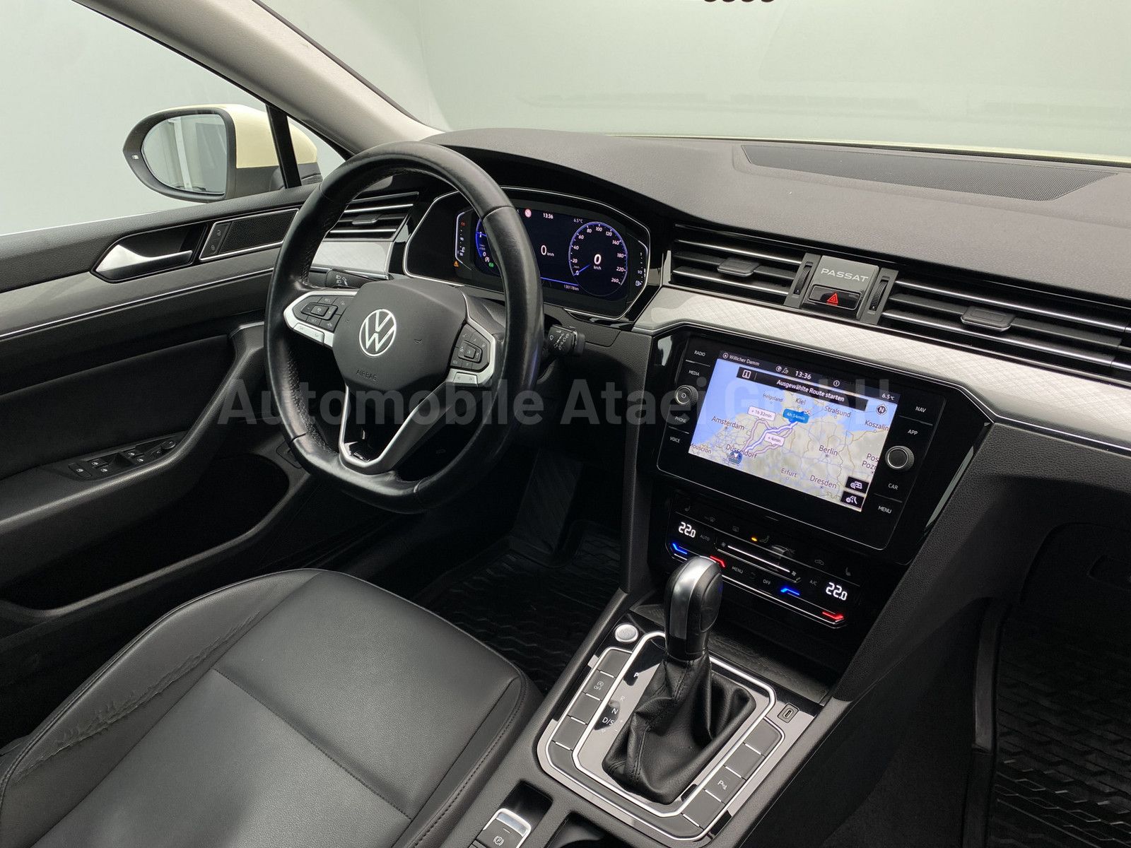 Fahrzeugabbildung Volkswagen Passat Variant Business *Taxi* TAXAMETER 7908