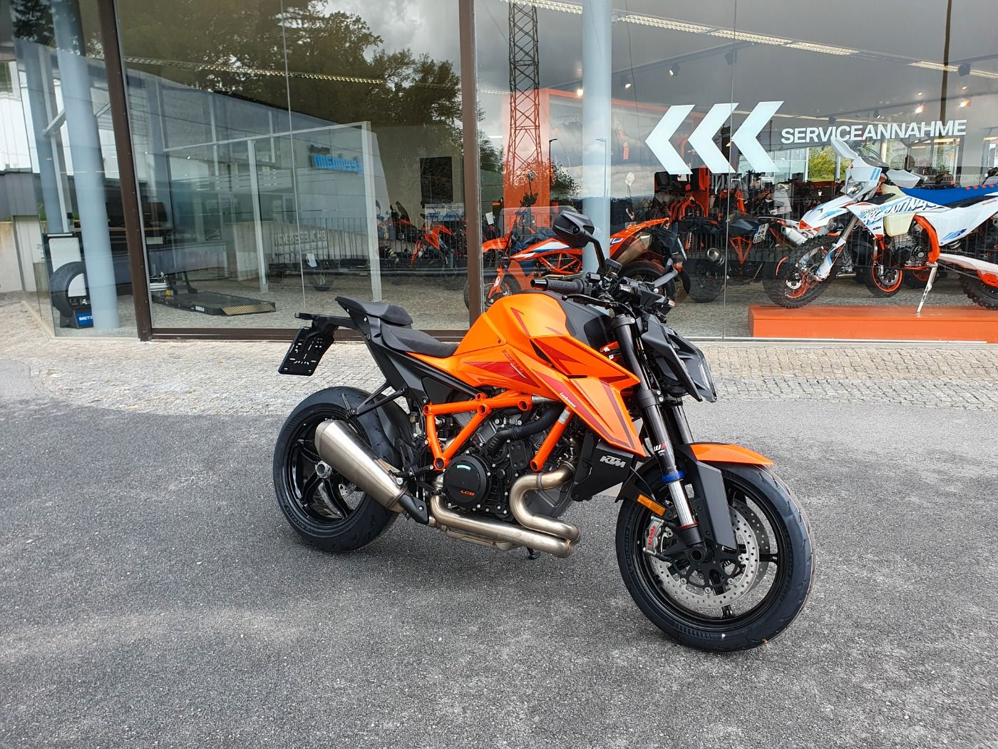 Fahrzeugabbildung KTM 1390 Super Duke R EVO 2024