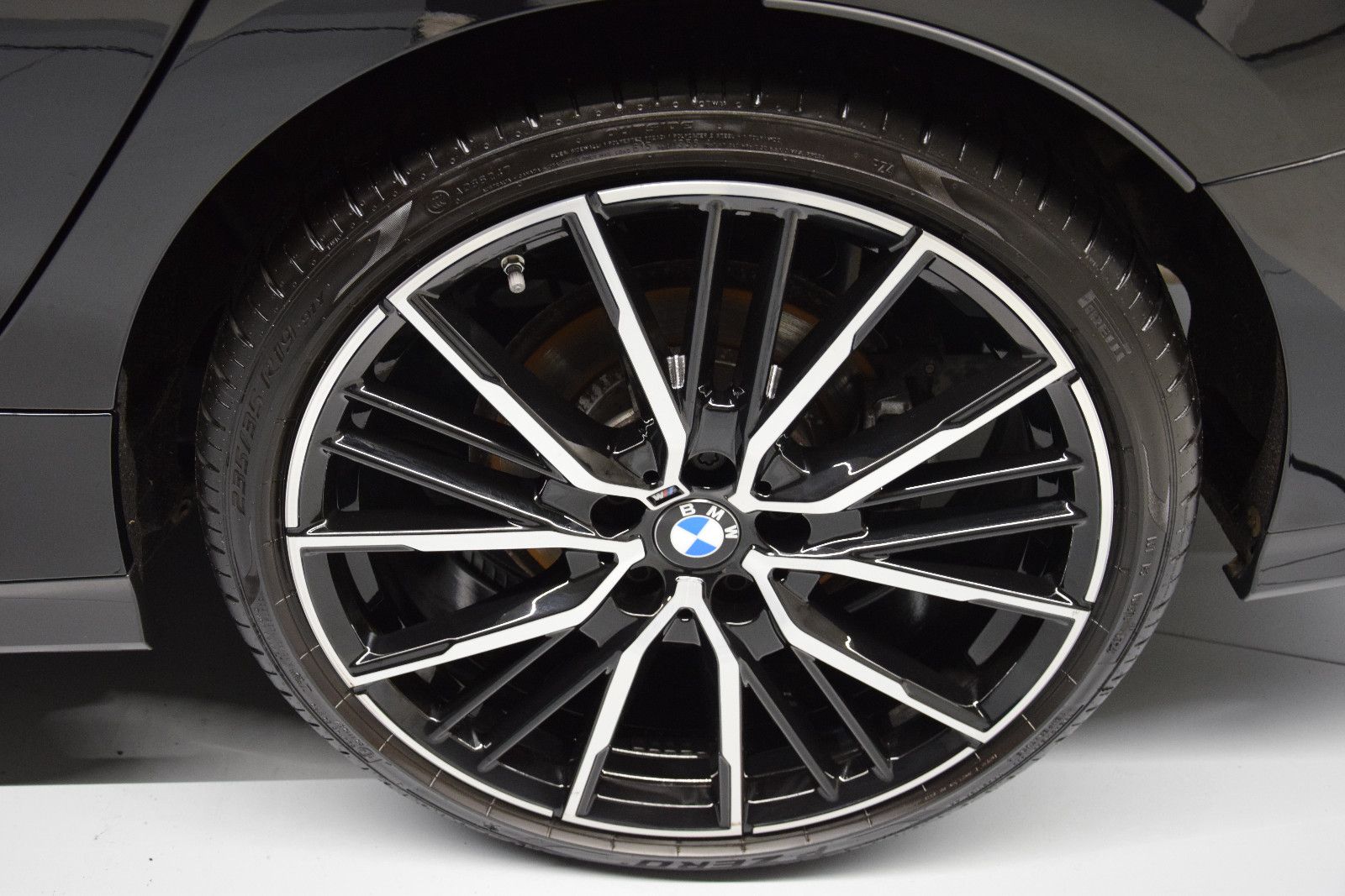 Fahrzeugabbildung BMW 218 i Gran Coupé M Sport H&k Leder Kamera ACC
