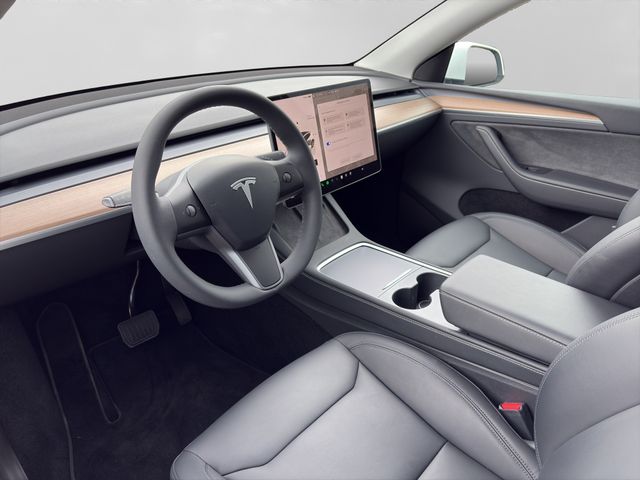 Fahrzeugabbildung Tesla Model Y RWD Autopilot 4+Pano+Cam+Leder+MwSt.
