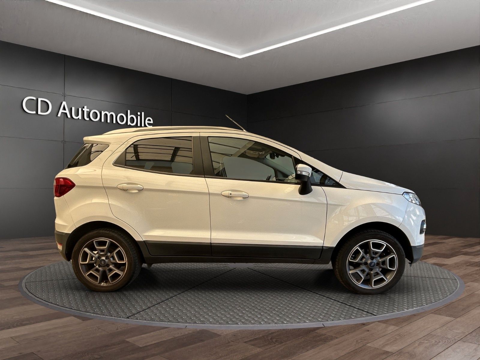 Fahrzeugabbildung Ford EcoSport Titanium/ 1.Hand /Klima/Navi/PDC/SHZ/