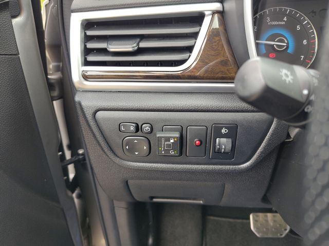 DFSK Fengon 580 Automatik 7-Sitze