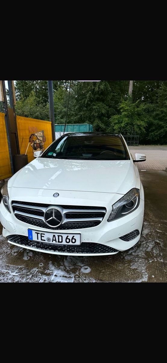 MERCEDES-BENZ A 180