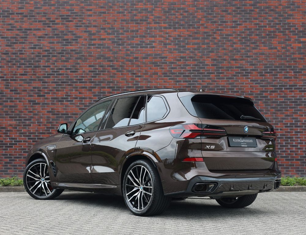BMW X5 — fotografia 2