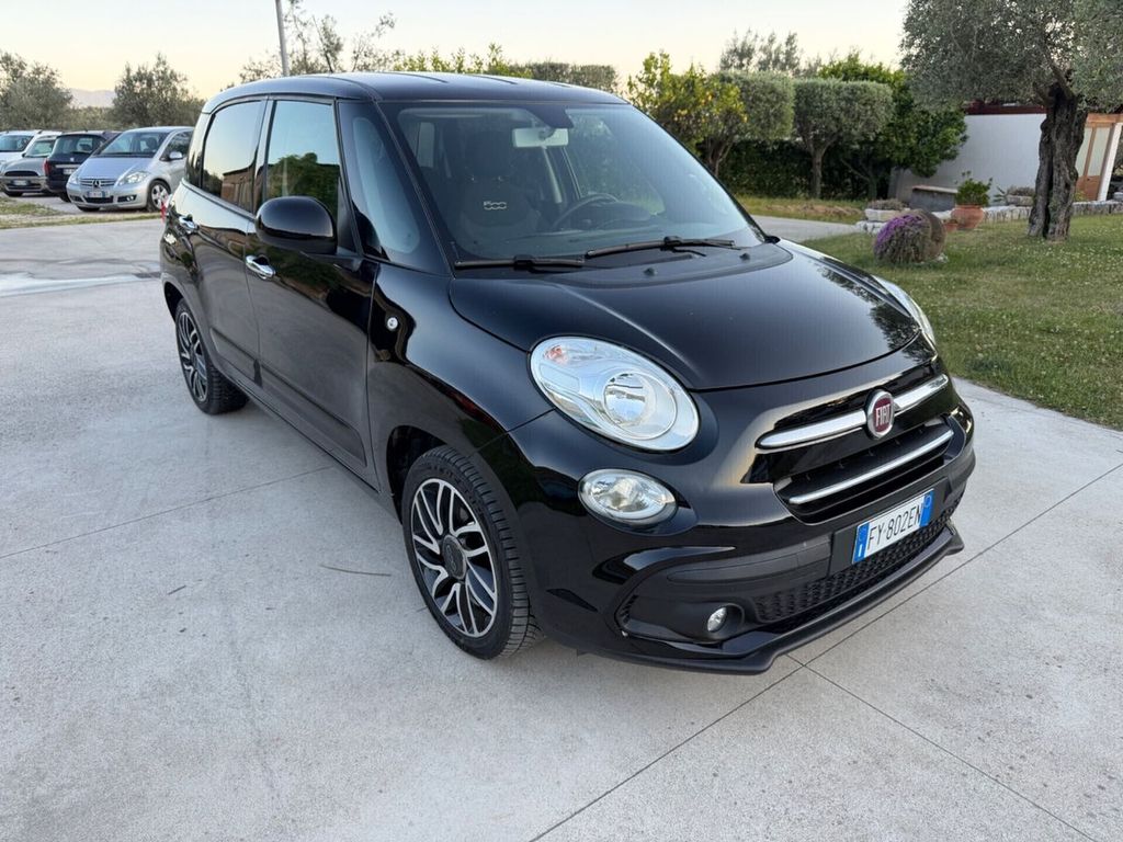Image of Fiat 500L Cross