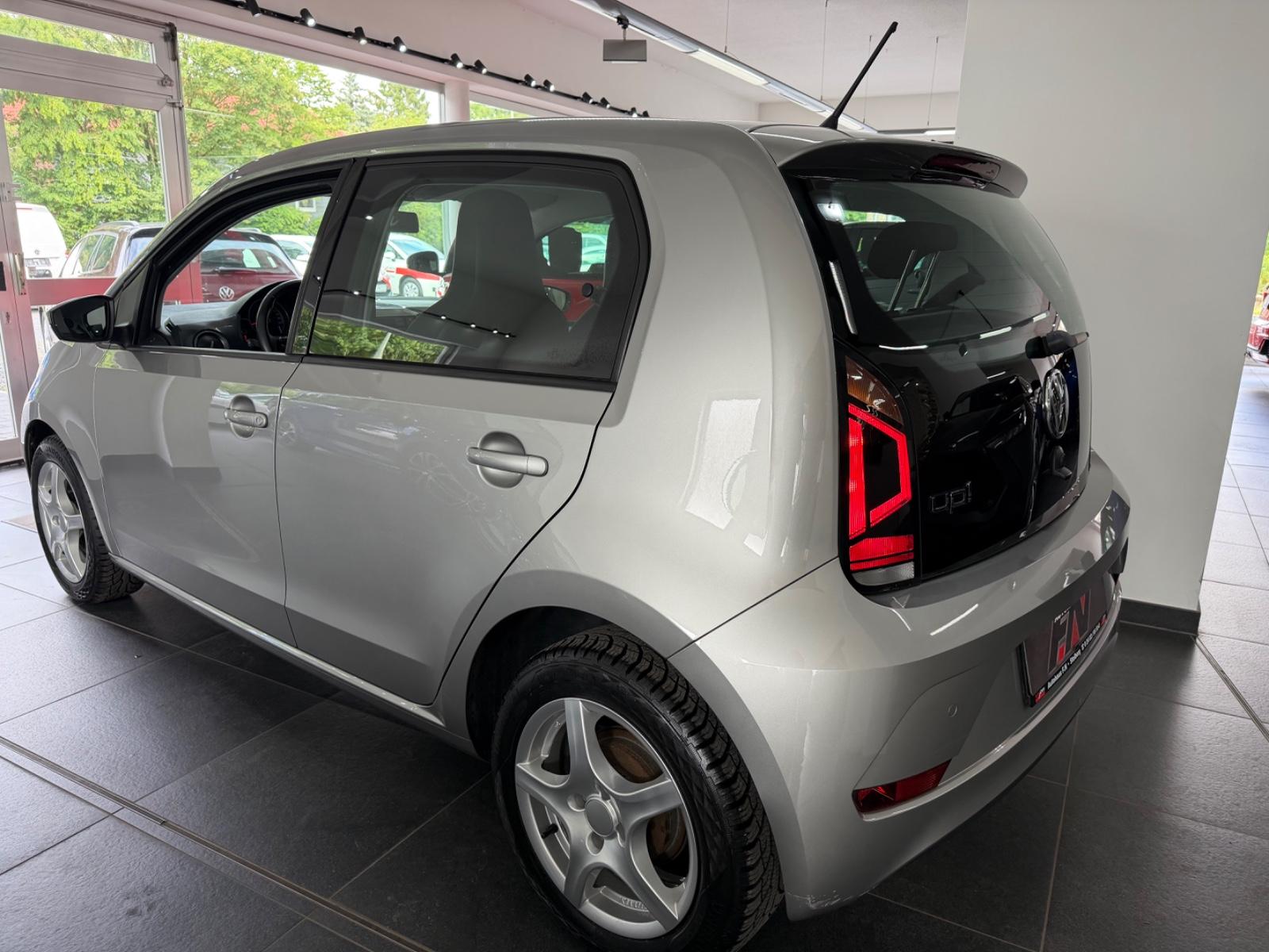 Volkswagen up! move 1.Hand/Scheckheft/Klima/PDC/SHZ/Alu