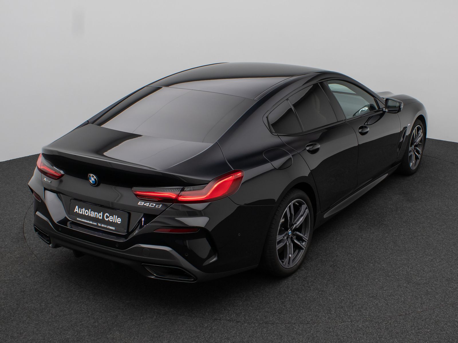 Fahrzeugabbildung BMW 840d xD Gran Coupè Laser 360°HUD SoftCl DisplKey