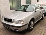 Skoda Octavia.Lim.Automatik Klima Alufelgen - gebrauchte Skoda Octavia aus dem Jahr 1999