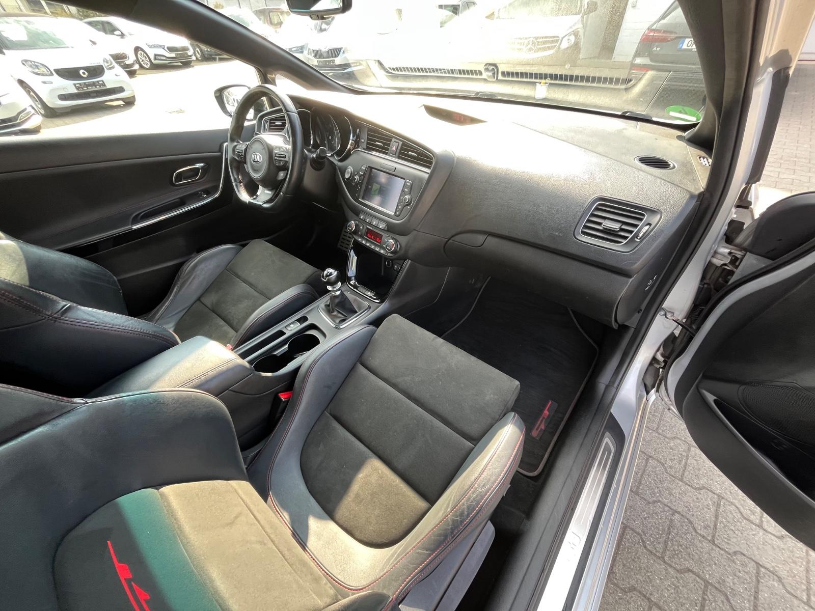 Kia ProCeed GT-Track*Navi,Kamera,Panorama*