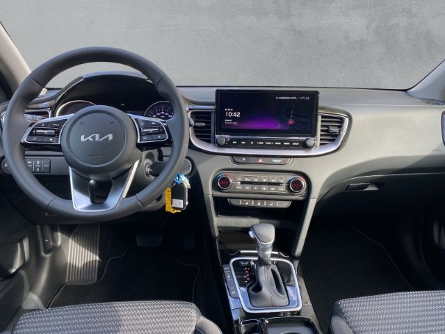 Fahrzeugabbildung Kia Ceed_sw VISION 1.5 T-GDI *KOMFORT-PLUS-PAKET*NAV