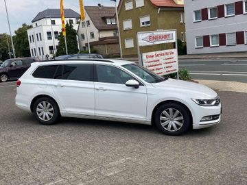 Volkswagen Passat Variant - 2