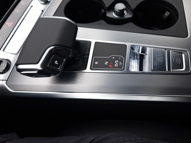 Fahrzeugabbildung Audi A6 Avant 3x S-line 40TDI quattro Matrix Facelift