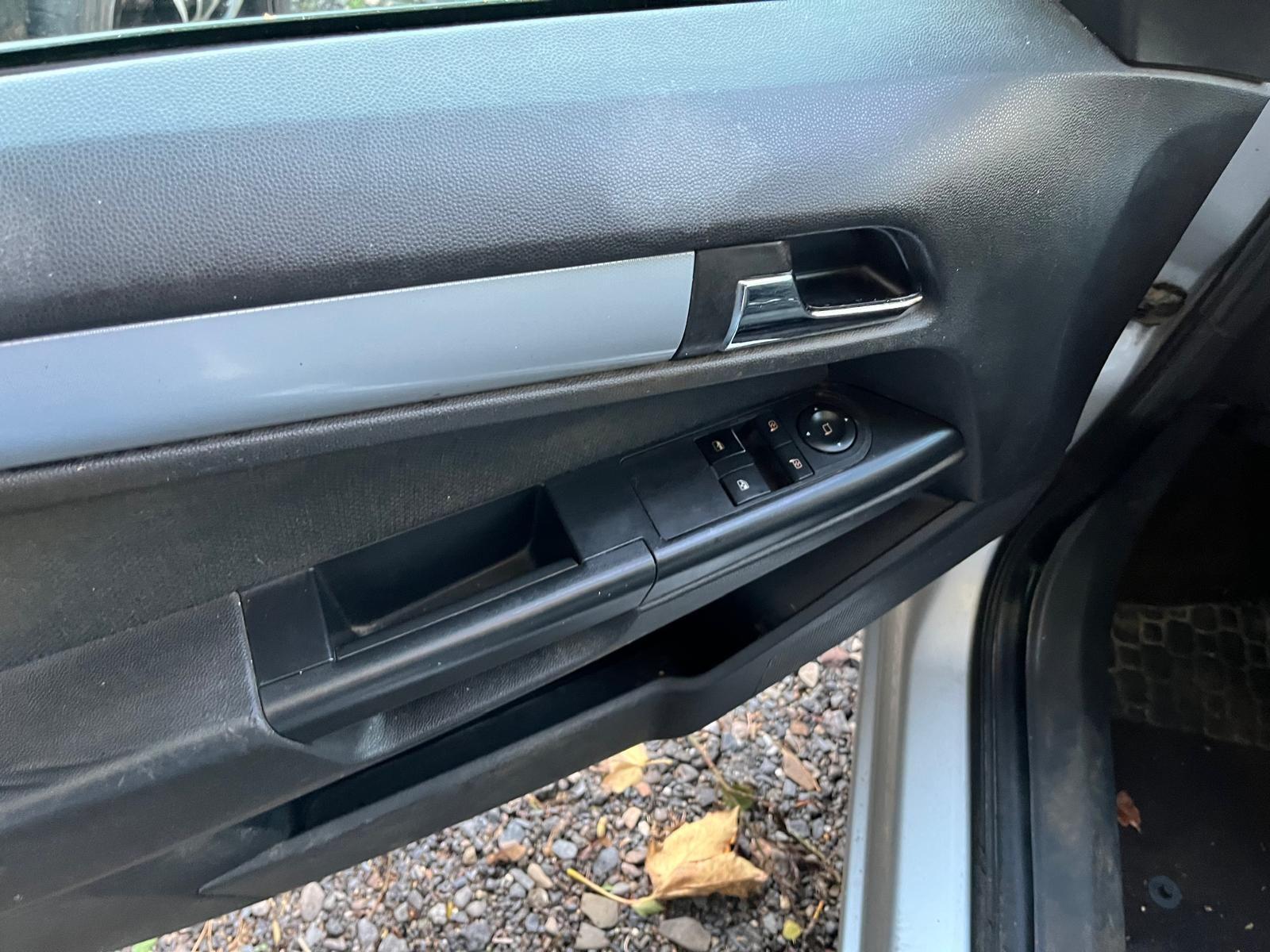 Opel Astra 2006 — photo 5
